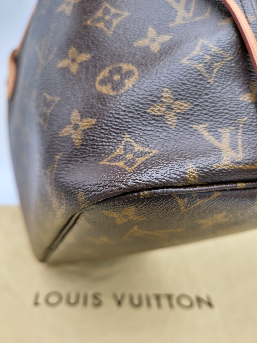 LOUIS VUITTON NEVERFULL MM MONOGR W/ POUCH ( RFID )