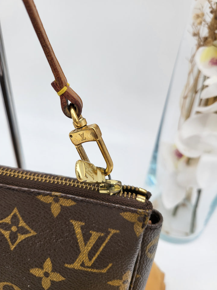 LOUIS VUITTON POCHETTE ACCESSORIES MONOGRAM