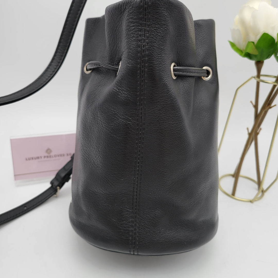 BALENCIAGA EVERYDAY BUCKET BAG XS