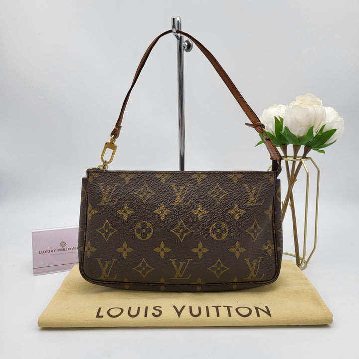 LOUIS VUITTON POCHETTE ACCESSOIRES MONOGRAM