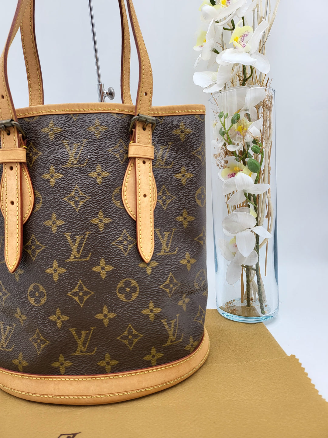 LOUIS VUITTON BUCKET PM MONOGRAM