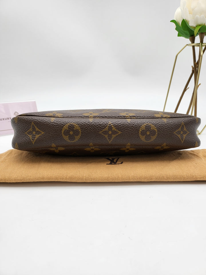 LOUIS VUITTON POCHETTE ACCESSORIES MONOGRAM