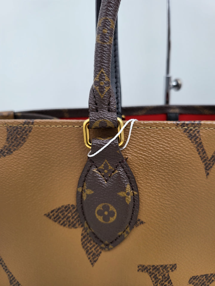 LOUIS VUITTON ON THE GO MM REVERSED