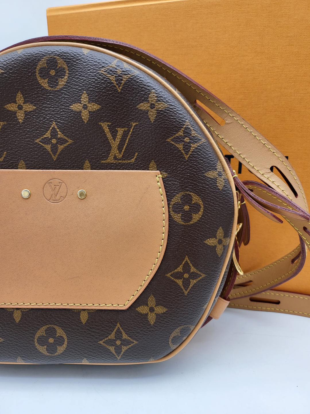 LOUIS VUITTON BOITE CHAPEAU  MONOGRAM