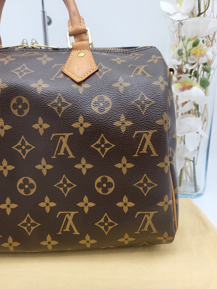 LOUIS VUITTON BANDOULIERE 30 MONOGRAM