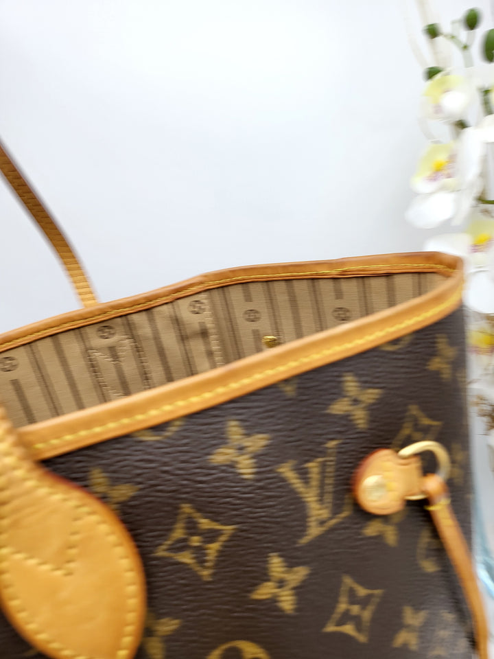 LOUIS VUITTON GM MONOGRAM
