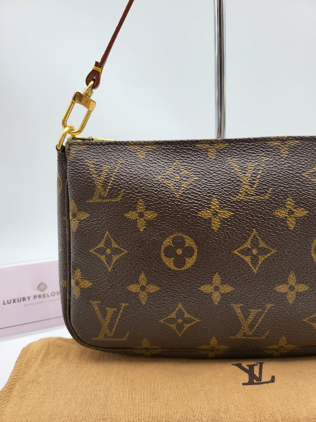 LOUIS VUITTON POCHETTE ACCESSORIES MONOGRAM