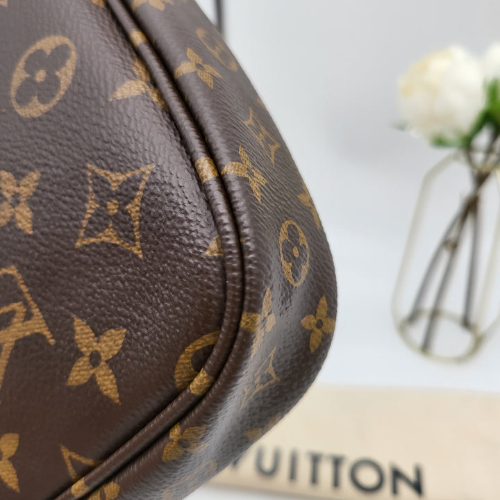 LOUIS VUITTON MULTI POCHETTE MONOGRAM