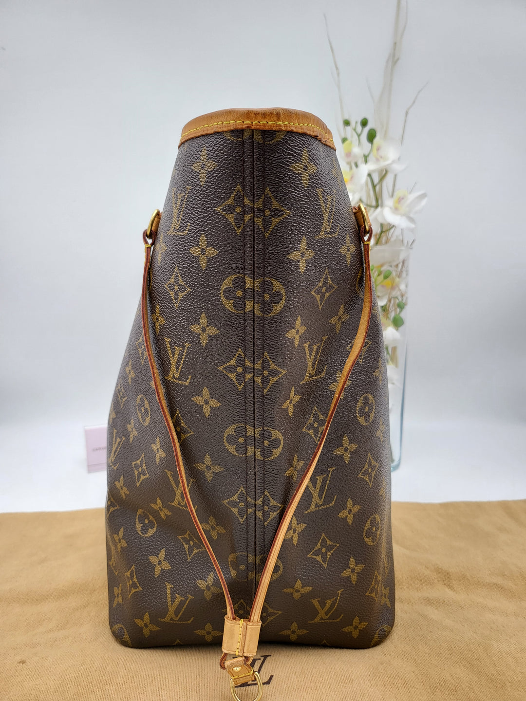 LOUIS VUITTON GM MONOGRAM
