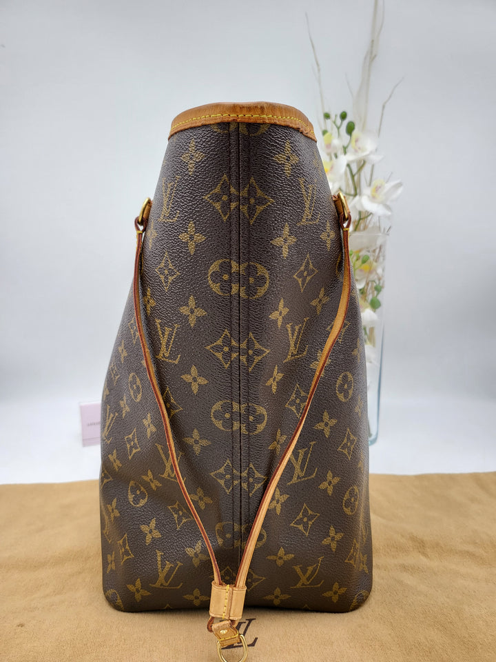 LOUIS VUITTON GM MONOGRAM