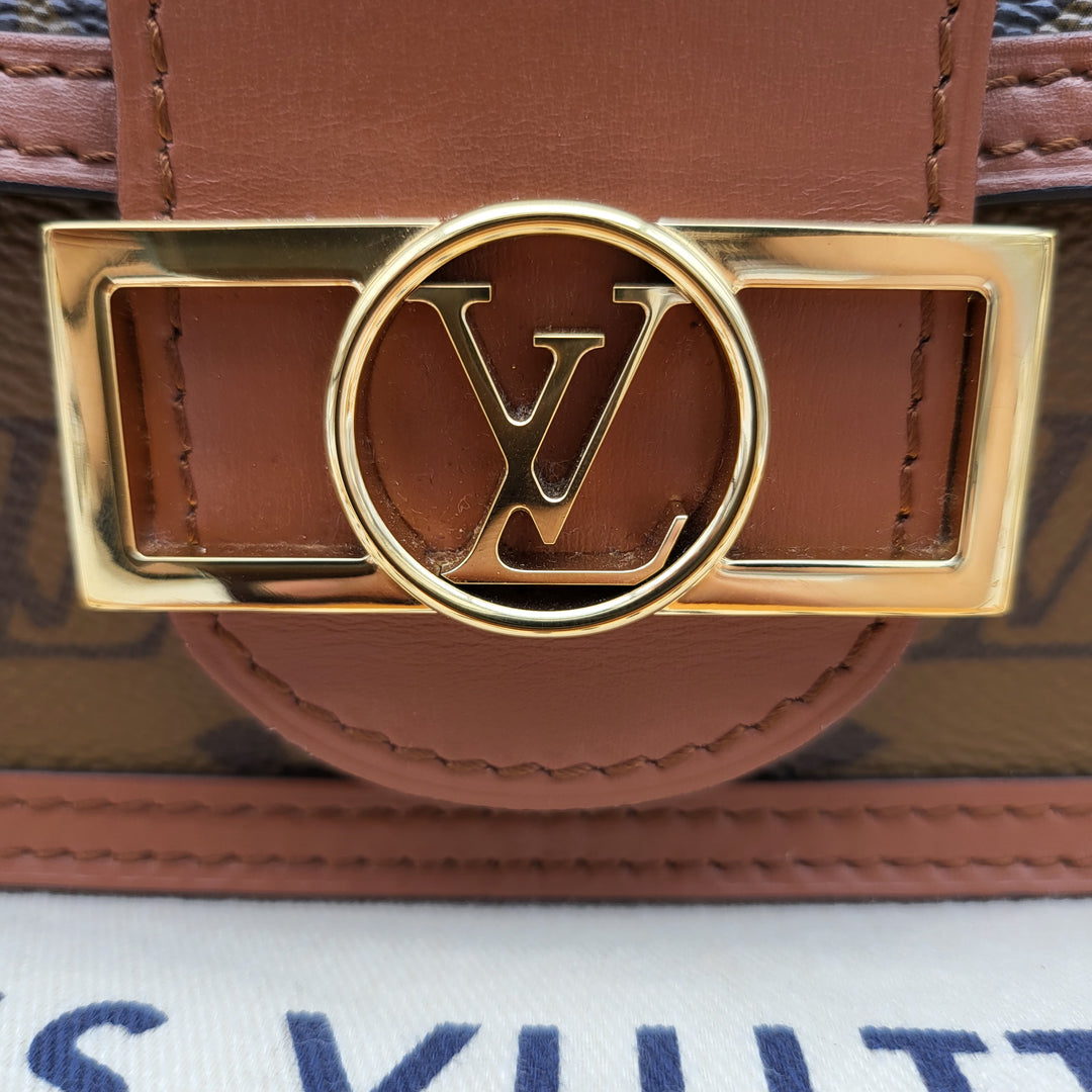 LOUIS VUITTON DAUPHINE WALLET ON CHAIN (RFID)