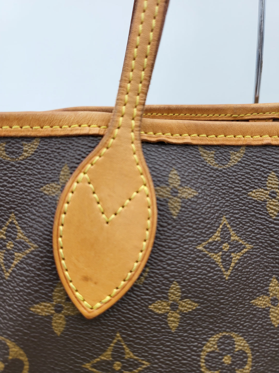 LOUIS VUITTON GM MONOGRAM