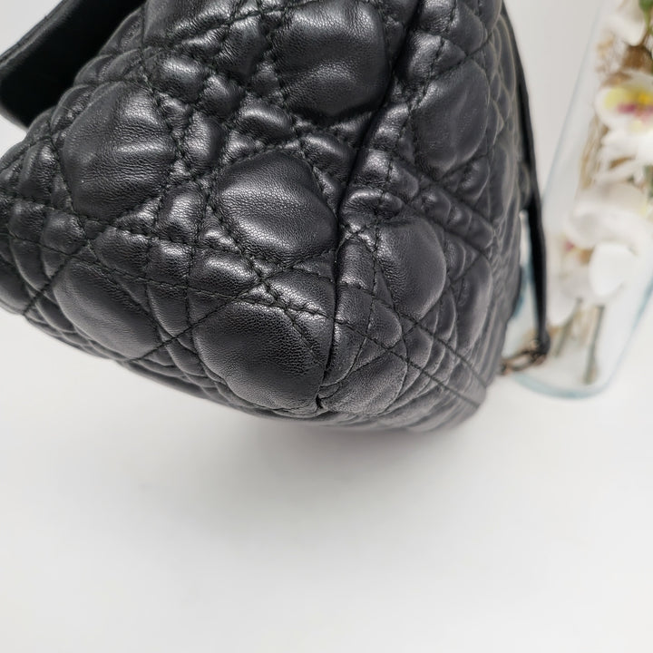 CHRISTIAN DIOR QUILTED CANNAGE NEW LOCK LAMBSKIN SHOULDER BAG