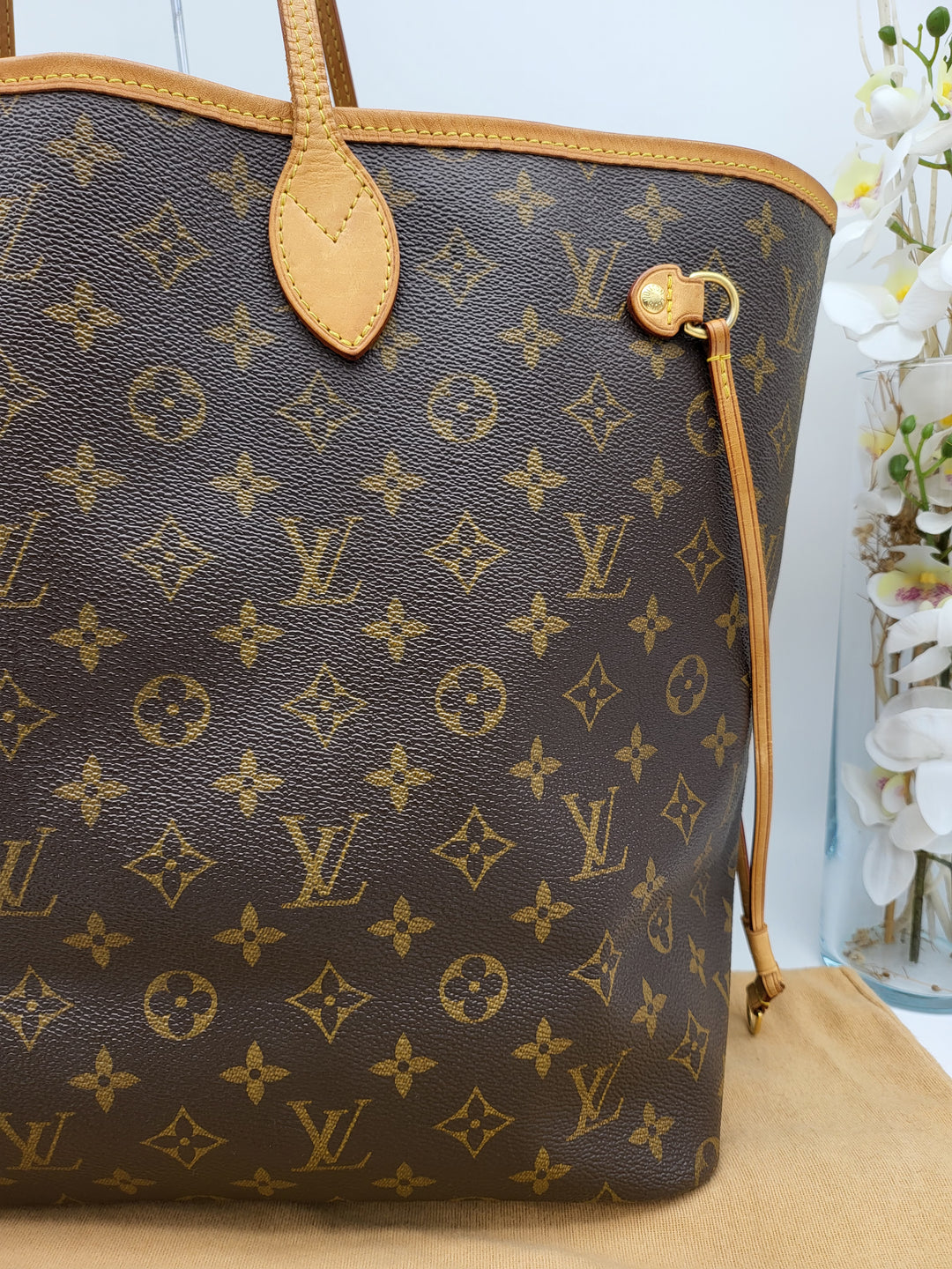 LOUIS VUITTON GM MONOGRAM