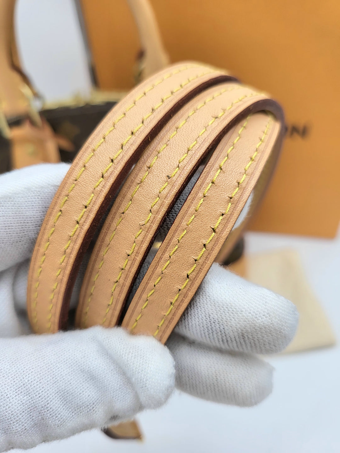 LOUIS VUITTON ALMA BB MONOGRAM