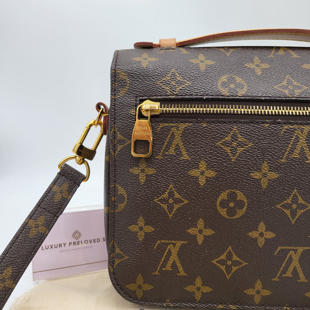 LOUIS VUITTON POCHETTE METIS MONOGRAM ( RFID )