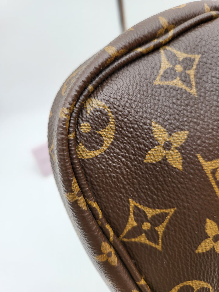 LOUIS VUITTON MULTI POCHETTE( RFID )