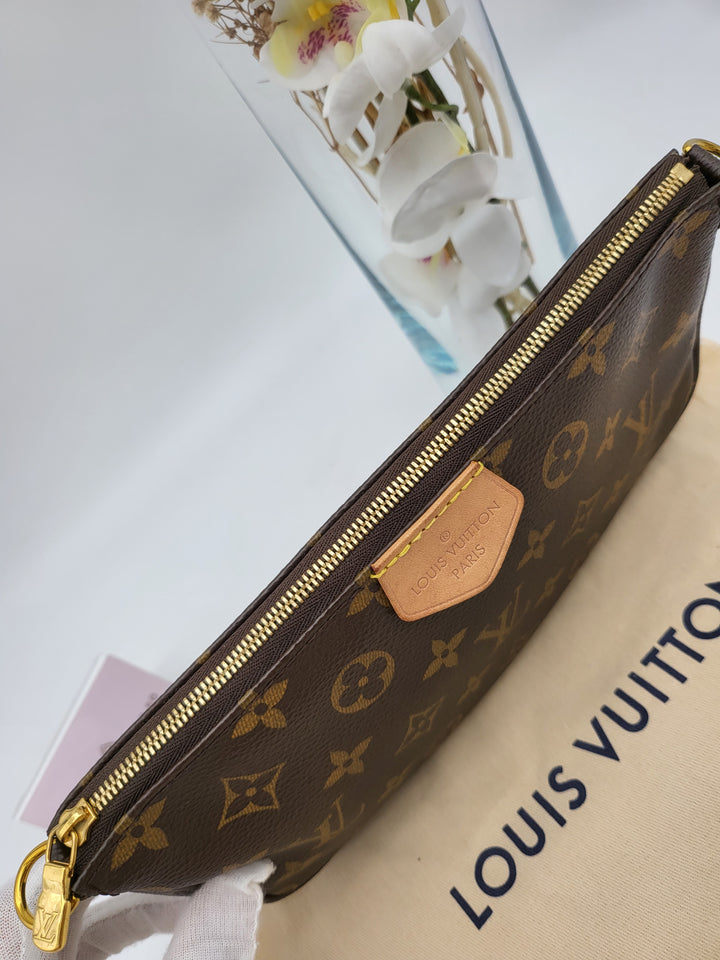 LOUIS VUITTON MULTI POCHETTE