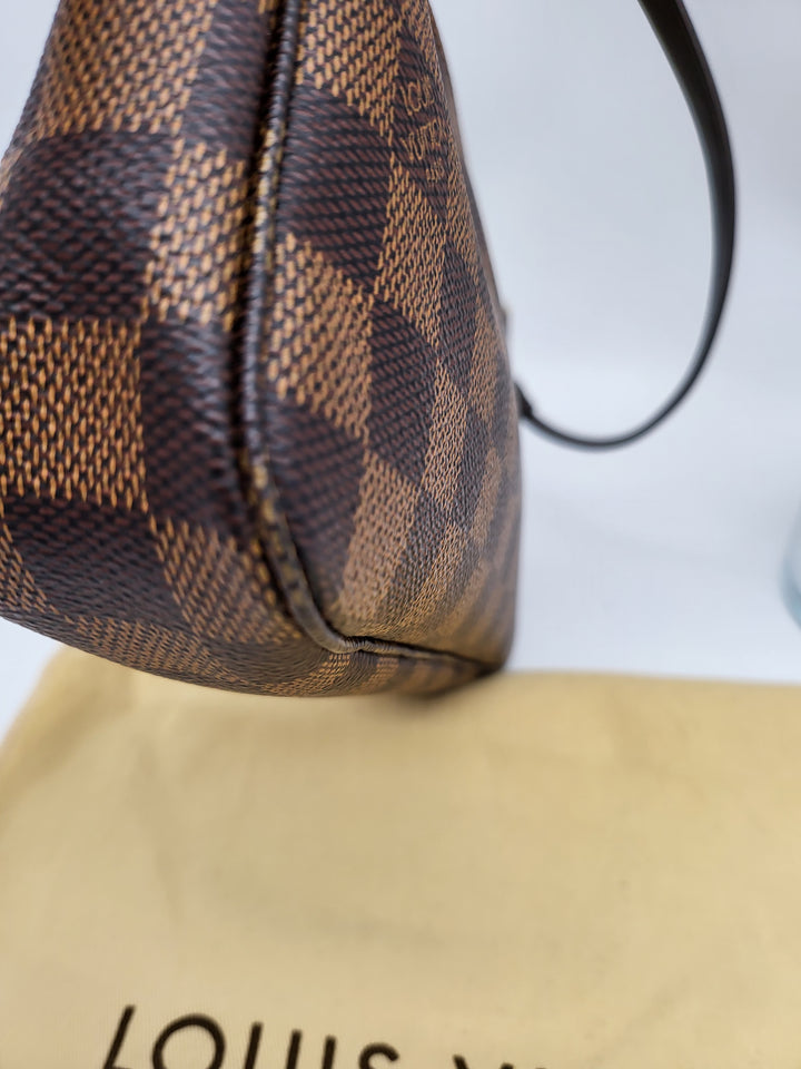 LOUIS VUITTON POCHETTE ACCESSORIES DAMIER