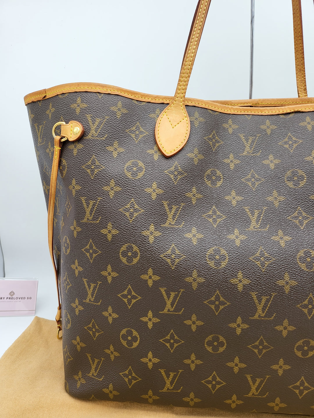 LOUIS VUITTON GM MONOGRAM