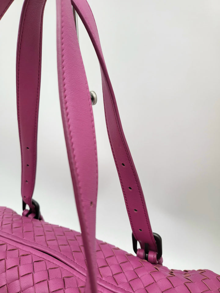 BOTTEGA VENETA INTERECCAITO SHOULDER BAG