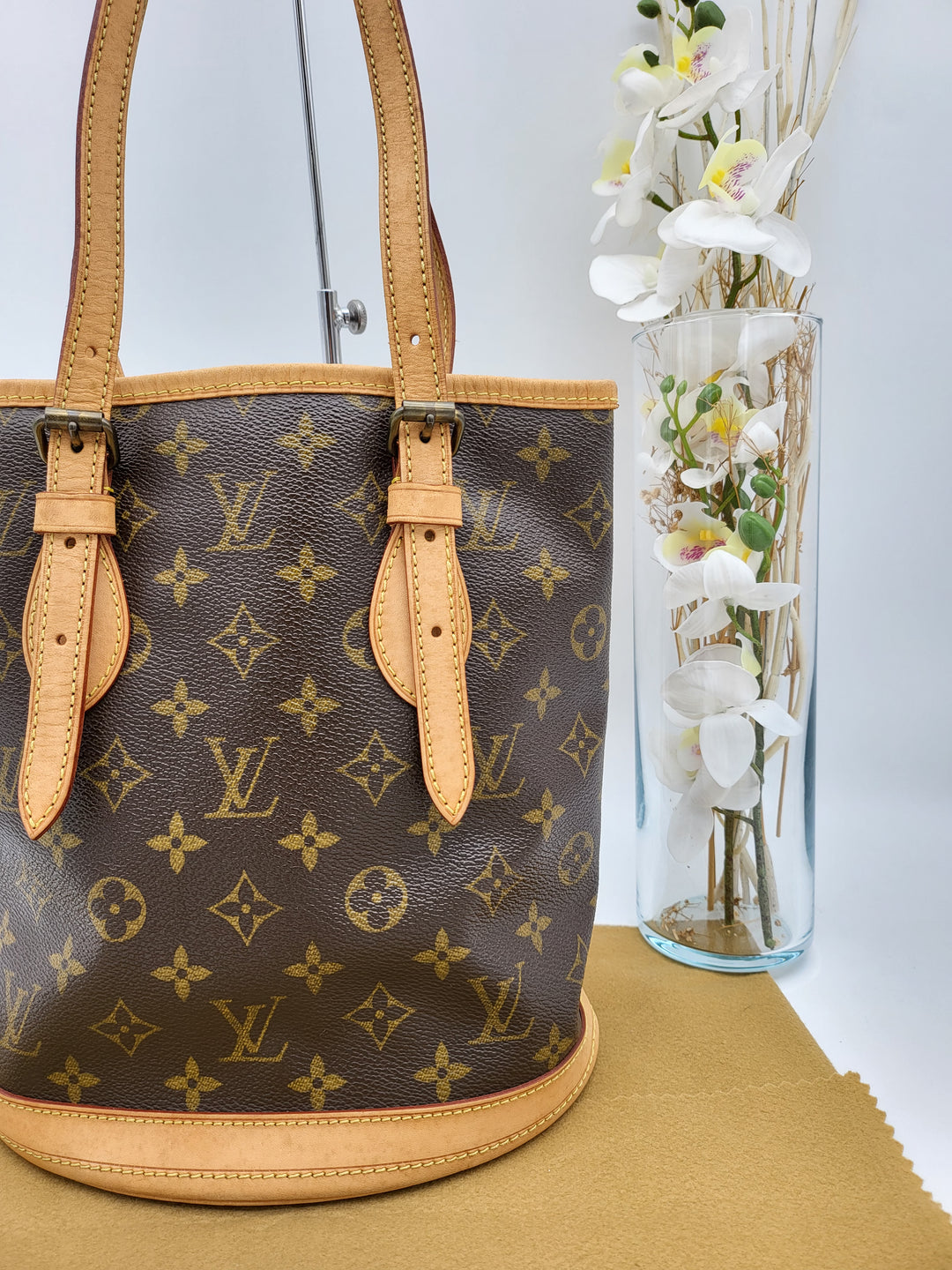 LOUIS VUITTON BUCKET PM MONOGRAM