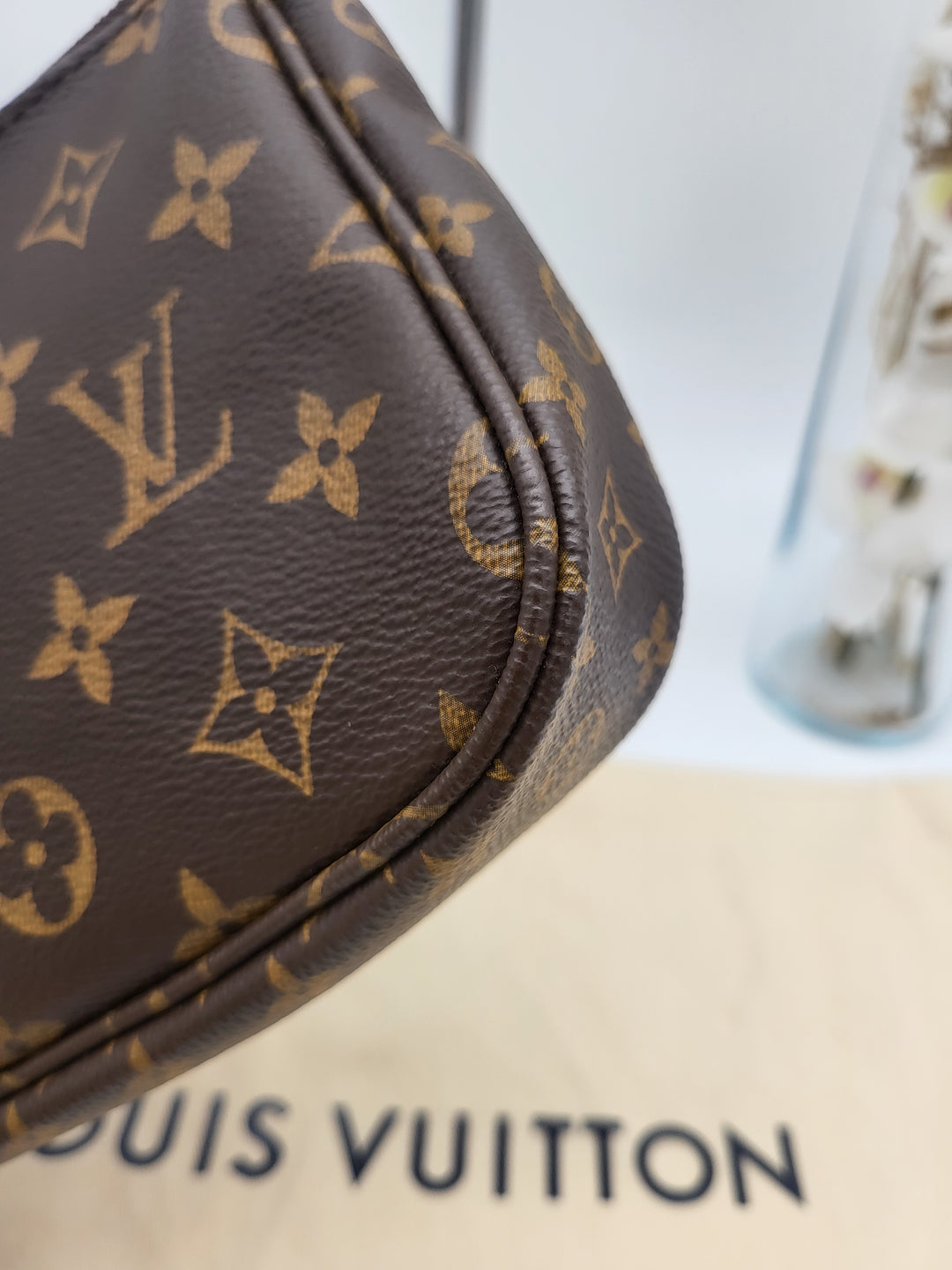 LOUIS VUITTON MULTI POCHETTE