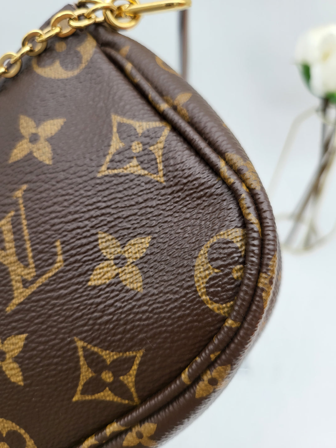 LOUIS VUITTON MULTI POCHETTE( RFID )