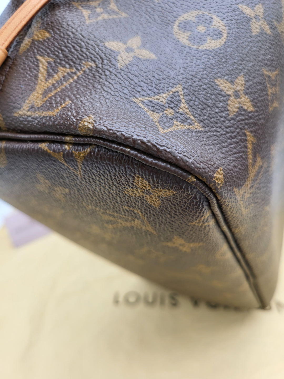 LOUIS VUITTON NEVERFULL MM MONOGR W/ POUCH ( RFID )