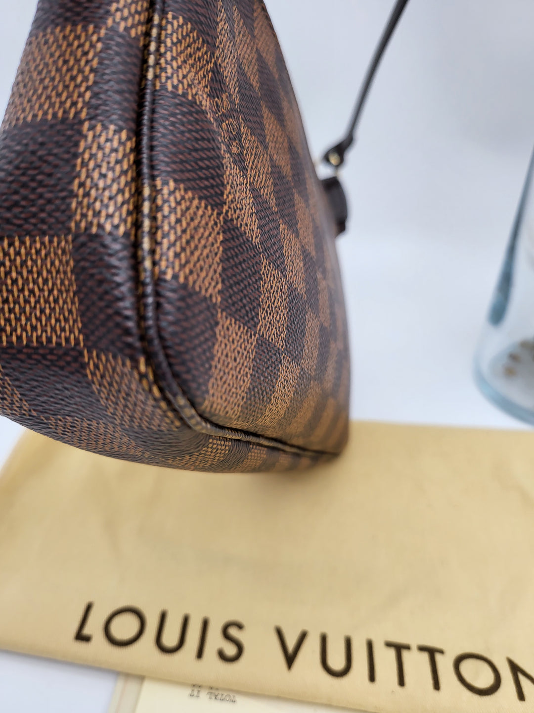 LOUIS VUITTON POCHETTE ACCESSORIES DAMIER