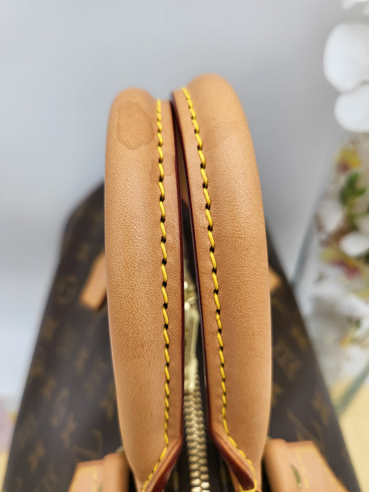 LOUIS VUITTON BANDOULIERE 30 MONOGRAM