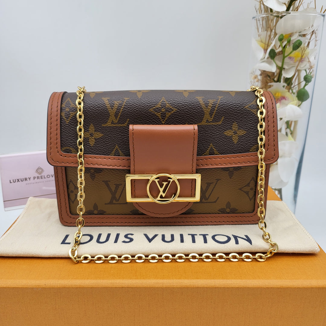 LOUIS VUITTON DAUPHINE WALLET ON CHAIN (RFID)