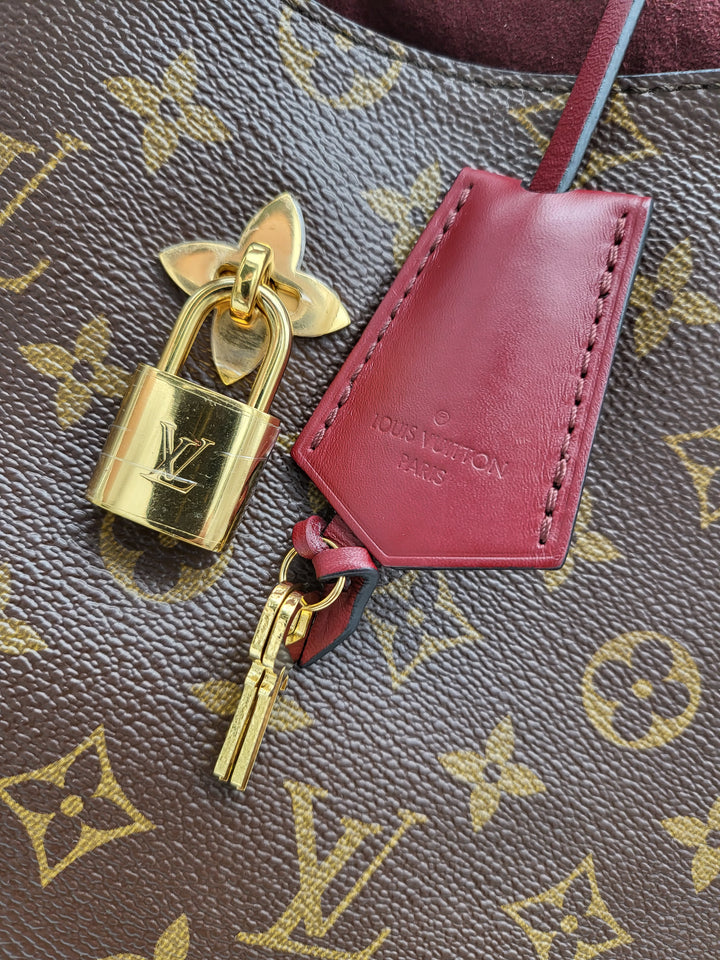 LOUIS VUITTON FLOWER HOBO