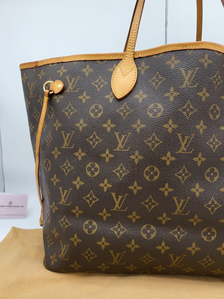 LOUIS VUITTON GM MONOGRAM