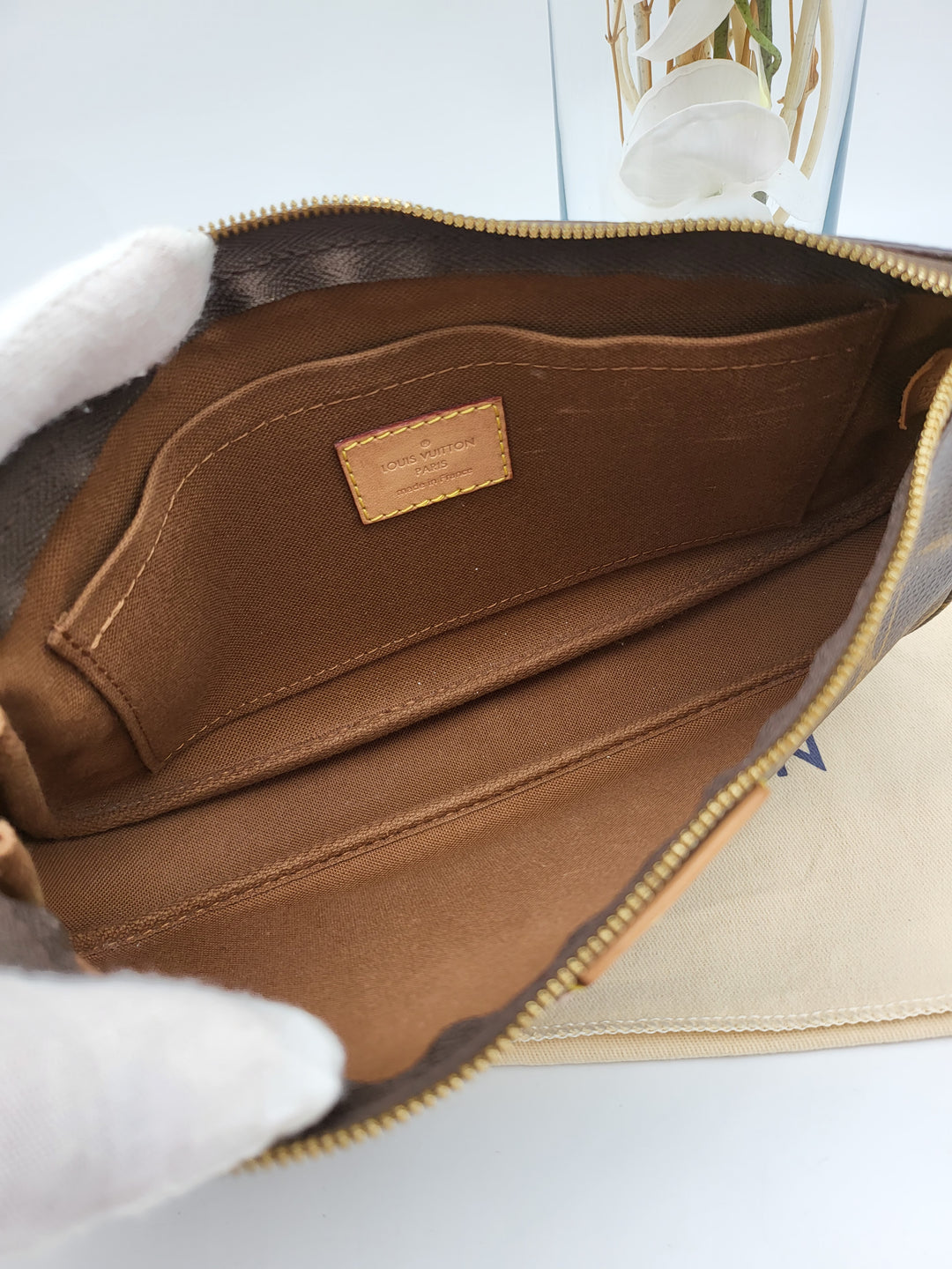 LOUIS VUITTON MULTI POCHETTE