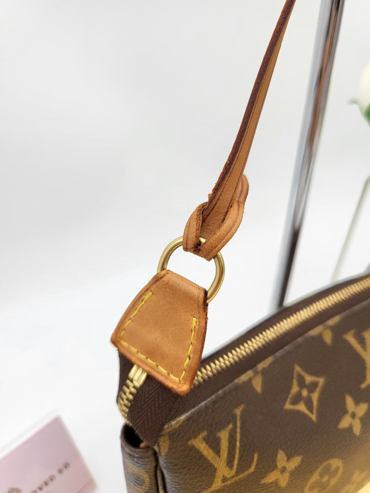 LOUIS VUITTON POCHETTE ACCESSORIES MONOGRAM