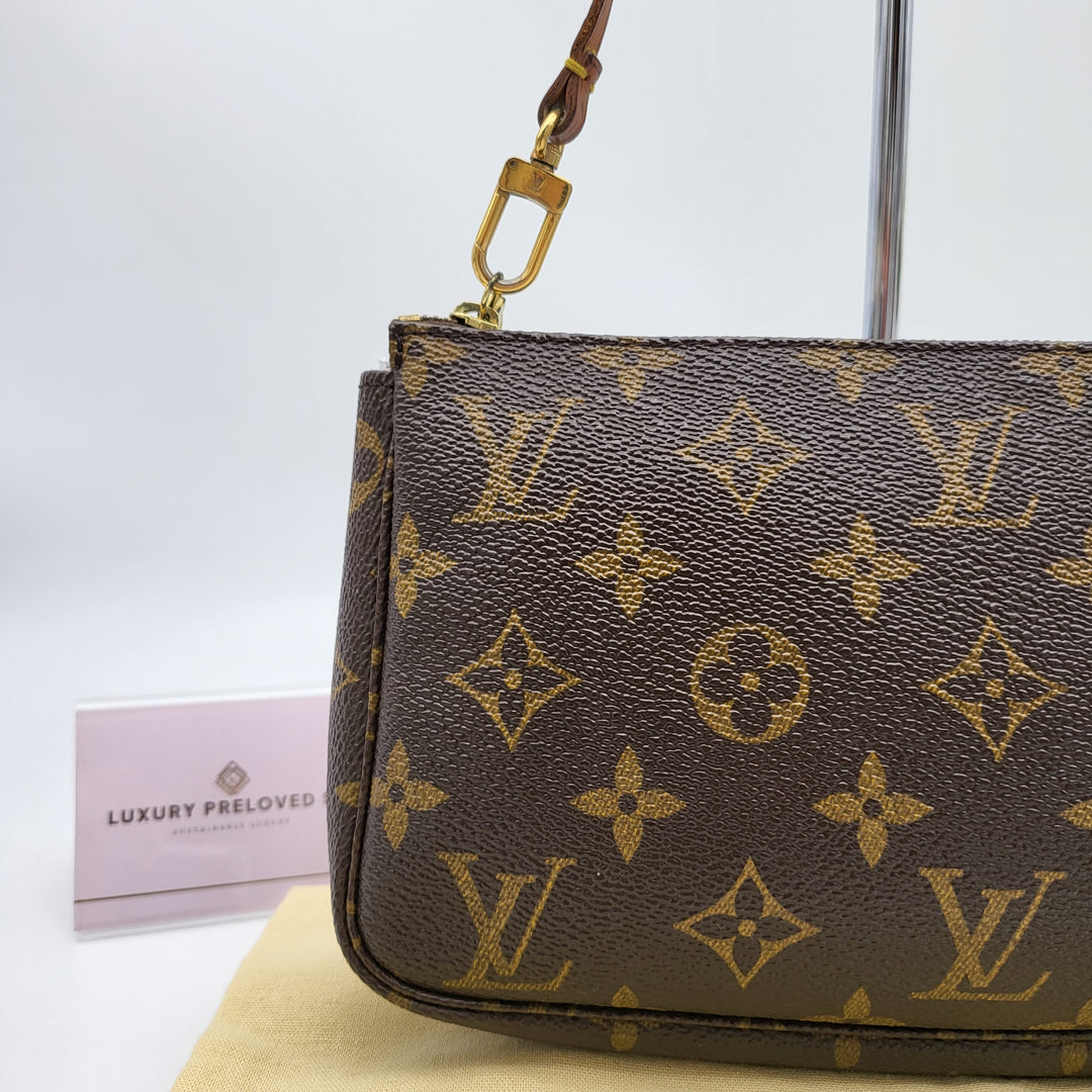 LOUIS VUITTON POCHETTE ACCESSOIRES MONOGRAM