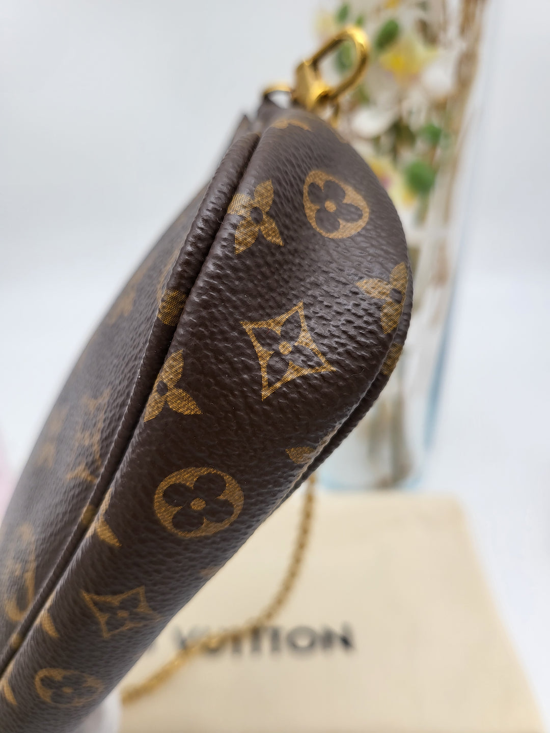LOUIS VUITTON MULTI POCHETTE