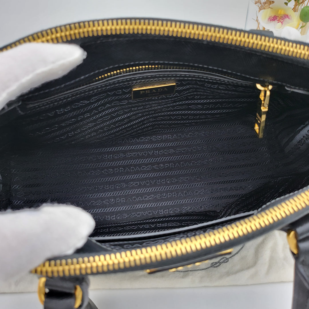 PRADA SAFFIANO DOUBLE ZIP