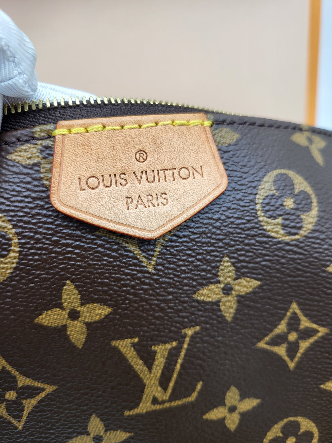LOUIS VUITTON MULTI POCHETTE( RFID )
