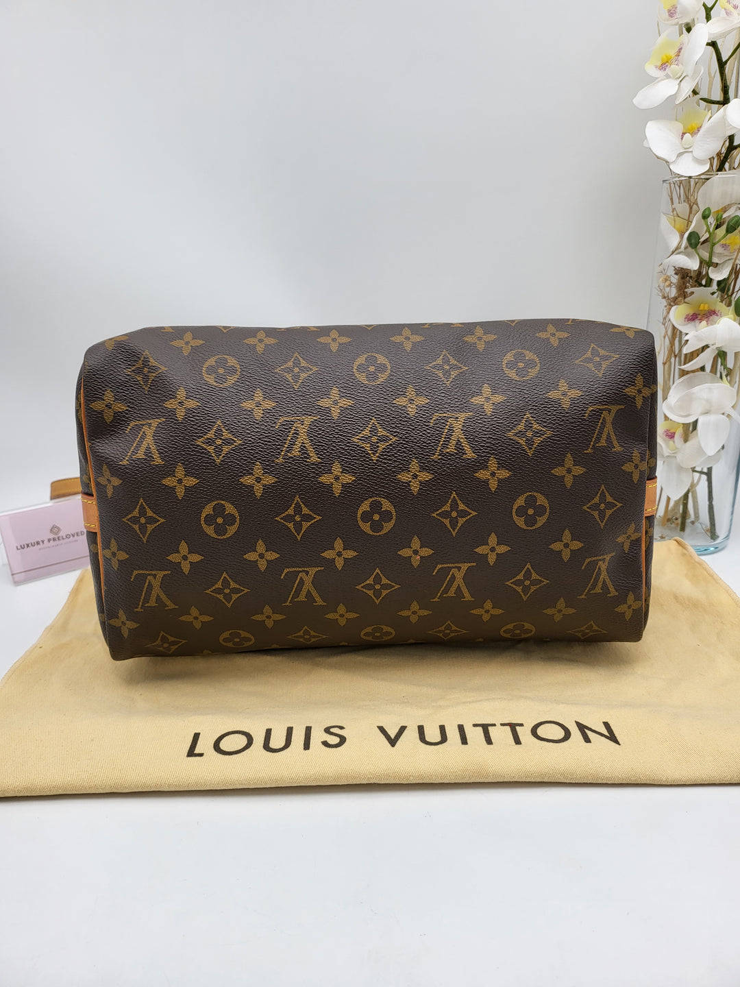 LOUIS VUITTON BANDOULIERE 30 MONOGRAM