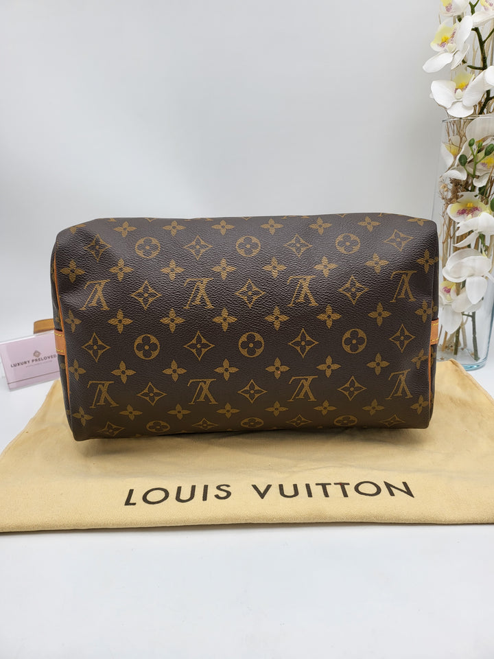 LOUIS VUITTON BANDOULIERE 30 MONOGRAM