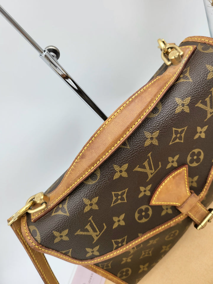 LOUIS VUITTON  BELL AIR MONOGRAM