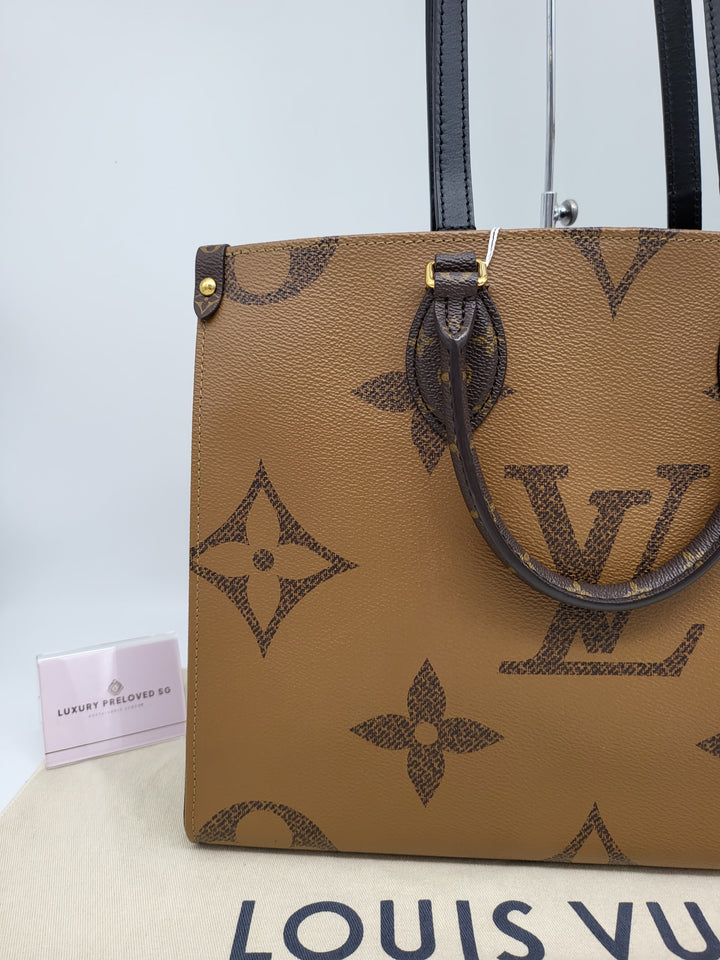 LOUIS VUITTON ON THE GO MM REVERSED