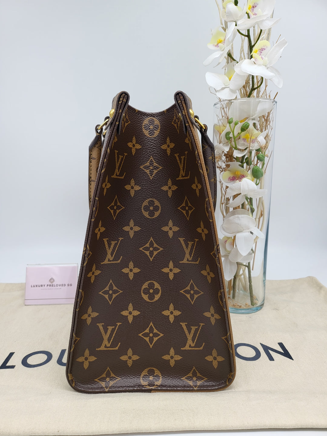 LOUIS VUITTON ON THE GO MM REVERSED