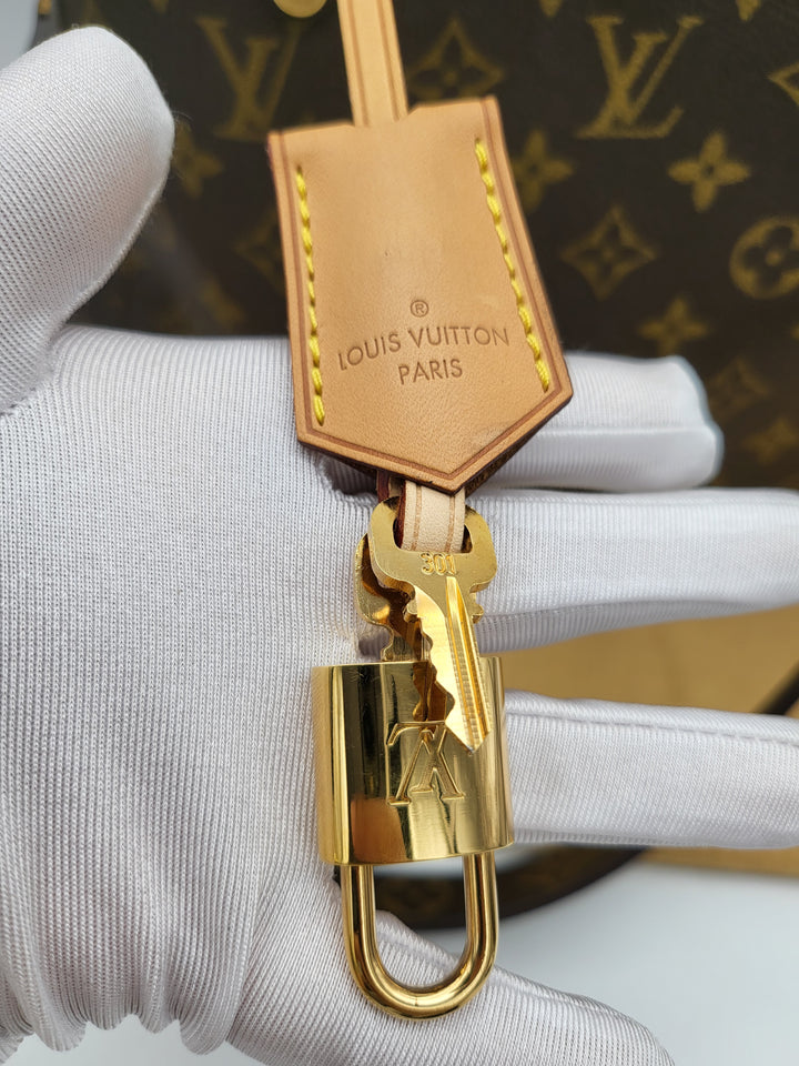 LOUIS VUITTON MONTAIGNE BB MONOGRAM