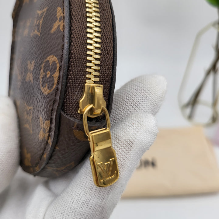 LOUIS VUITTON MULTI POCHETTE