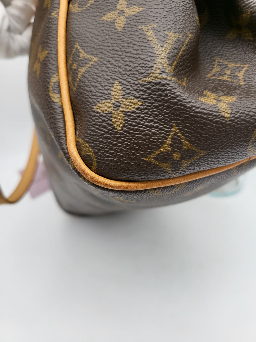LOUIS VUITTON MONTROGUEIL PM