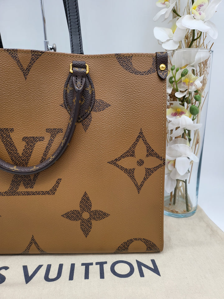 LOUIS VUITTON ON THE GO MM REVERSED