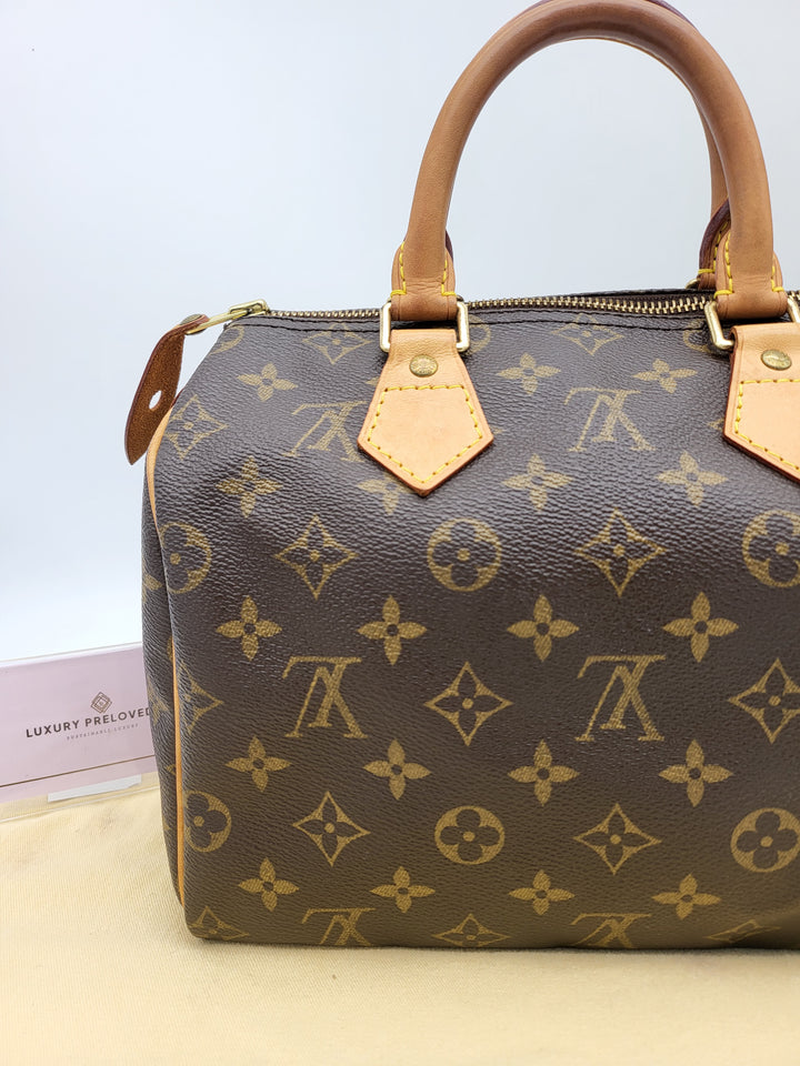 LOUIS VUITTON SPEEDY 25 MONOGRAM